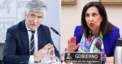 Robles indigna al resto del Gobierno al chocar con Marlaska y plantear que el CNI sí avisó de que venía un gran salto en Ceuta