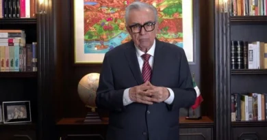 Rocha Moya vuelve a pedir licencia y se separa de su cargo - RR Noticias