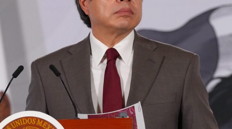 SEP abrirá consulta sobre uso de celulares y dispositivos digitales en escuelas del país  - RR Noticias