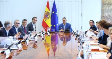Sánchez destina otros 165 millones a recuperar Ceuta y aplacar una crisis que altera el nuevo curso