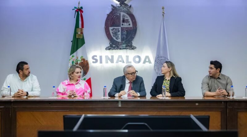 Sheinbaum y Morena se deslindan del retorno de Rocha Moya