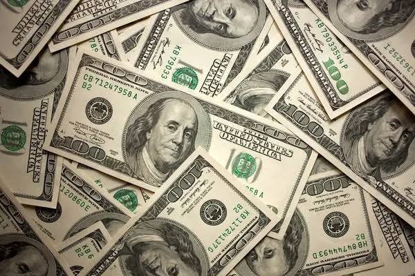Tipo de cambio cerca de romper la barrera de los 17 pesos por dólar - RR Noticias