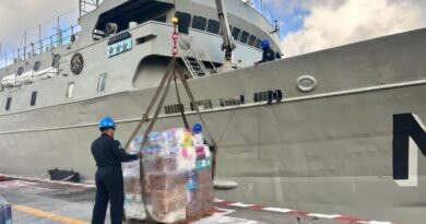 Trasladan más de 718 toneladas de ayuda a Venezuela en buques de la Armada - RR Noticias
