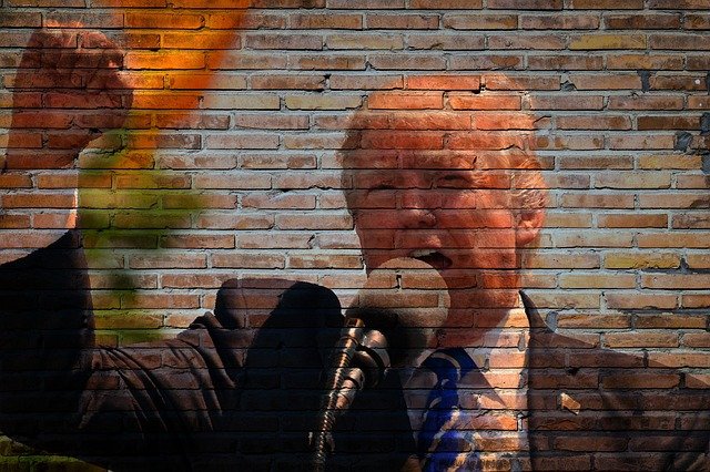 Trump impone aranceles del 50% a autos y al acero de Canadá - RR Noticias