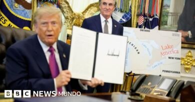 Trump le cambia el nombre al lago Ontario en medio de la guerra comercial entre EE.UU. y Canadá - BBC News Mundo