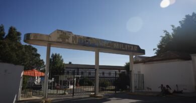 Un hangar a -5º para custodiar a los 77 fallecidos que dejó la avalancha de Ceuta