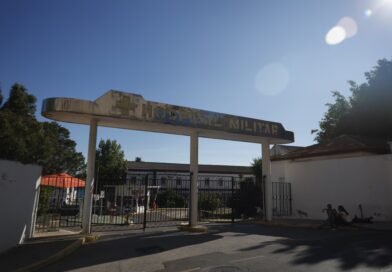 Un hangar a -5º para custodiar a los 77 fallecidos que dejó la avalancha de Ceuta