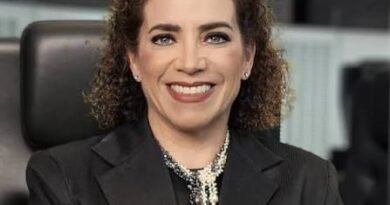 Adriana Meza llama a diputados a no descuidar labor legislativa - RR Noticias
