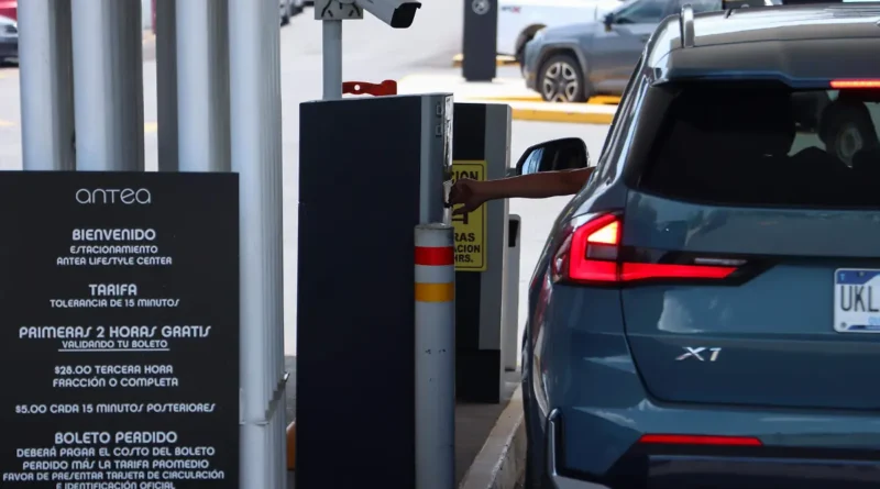 Advierten sanciones a estacionamientos que incumplan norma - RR Noticias