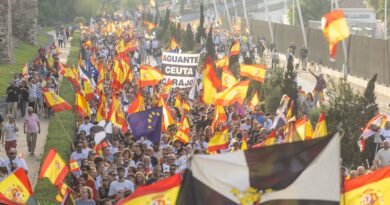 Ceuta se echa a la calle para exigir soluciones a la crisis migratoria