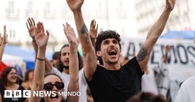 Cómo España pasó de construir más casas de las que necesitaba a enfrentar una grave crisis de vivienda - BBC News Mundo