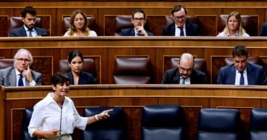 Cruce de reproches por el desahucio de Maricarmen: el Gobierno apunta al PP y sus socios al PSOE