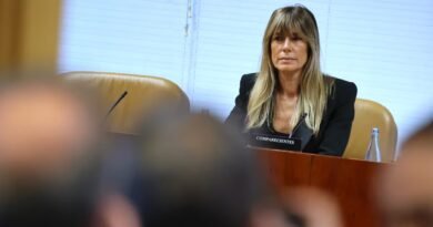 De la denuncia de Manos Limpias a un juicio con jurado: cronología de la polémica instrucción del juez Peinado en el ‘caso de Begoña Gómez’