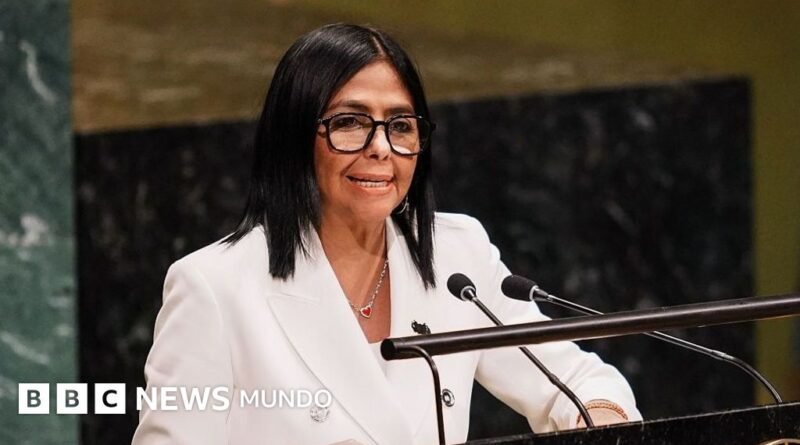 Delcy Rodríguez dice ante la ONU que habrá una transición hacia
