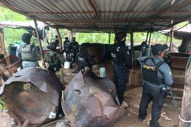 Desmantelan tres narcolaboratorios para metanfetamina en Guerrero: García Harfuch - RR Noticias