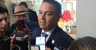 Destaca Eric Gudiño gobernabilidad y crecimiento de Querétaro durante quinto informe - RR Noticias