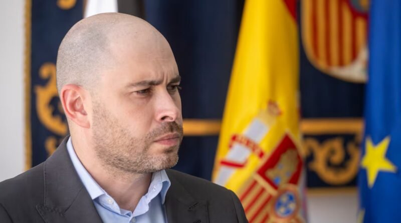 El Gobierno ultima el cese del delegado en Ceuta