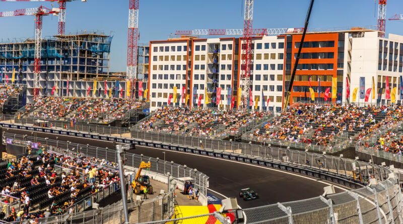 El Gran Circo de la Fórmula 1 ya llena las gradas de Madrid pese al calor y las decepciones de Sainz y Alonso