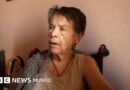El dramático desahucio de la anciana Maricarmen de 87 años que expone la gravedad de la crisis de vivienda en España - BBC News Mundo