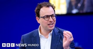 El ensayo en el que el director de Anthropic pide ralentizar el desarrollo de la inteligencia artificial - BBC News Mundo