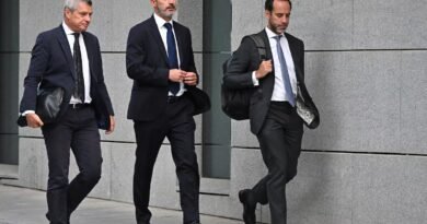 El exconsejero de Plus Ultra también apunta a que se pagó una comisión de 1% al “grupo Zapatero” para conseguir el rescate