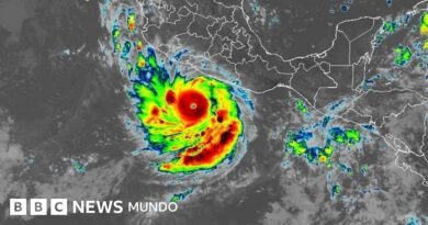 El huracán Polo alcanza la categoría 5 en tiempo récord y amenaza las costas de México - BBC News Mundo