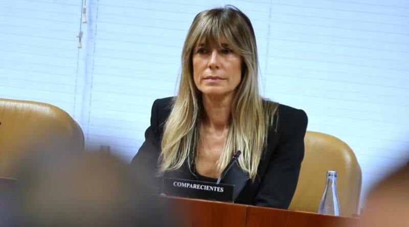 El juez Peinado cita a Begoña Gómez este martes a una audiencia preliminar antes de abrir juicio oral