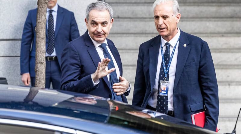 El juez rechaza la petición de Zapatero de declarar la “nulidad general” del ‘caso Plus Ultra’