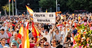 El manifiesto de la protesta contra la “invasión de Ceuta” apoyada por el PP y Vox defiende juzgar a Sánchez por “traición”