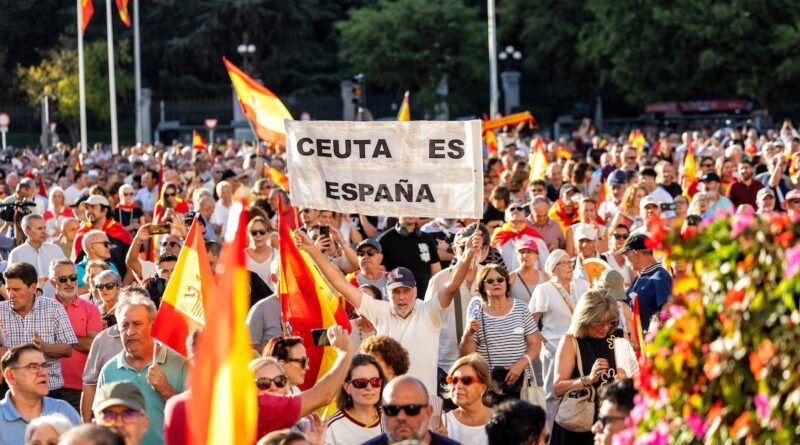 El movimiento por Ceuta da un giro en la derecha