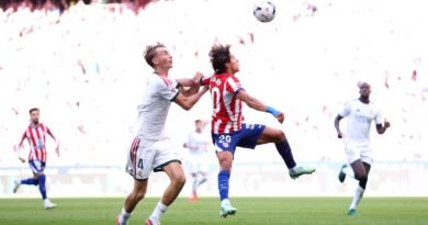 El penalti desganado de Dean Huijsen