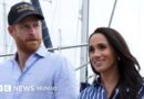 El rey Carlos III deja claro que Harry y Meghan siguen sin ejercer funciones para la monarquía británica pese a su regreso a Reino Unido - BBC News Mundo