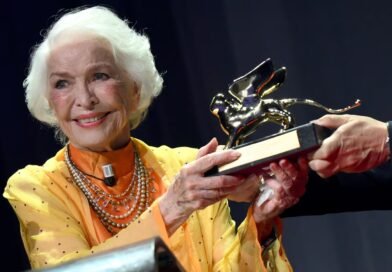 Ellen Burstyn, homenajeada en Venecia, se mete en la piel de una Marilyn anciana
