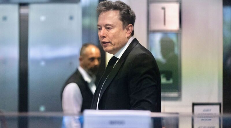 Elon Musk al estrado: debe responder por los riesgos de su IA en Nueva York