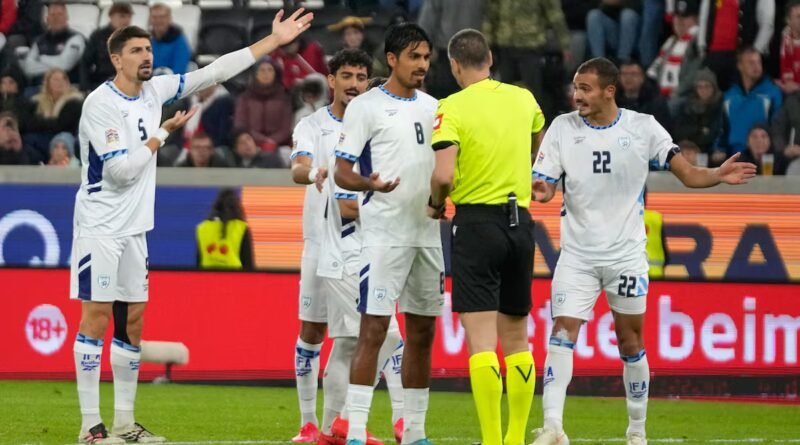 Expulsan al futbolista israelí Sayed Abu Farchi tras celebrar un gol simulando un disparo con el banderín