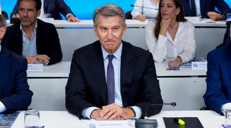 Feijóo, ante la plana mayor del PP: “Nadie va a resolver el problema de la vivienda en cinco minutos”