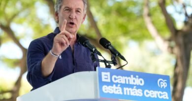 Feijóo pide una política migratoria “ordenada” y promete cerrar España “a cal y canto” a quienes vengan “a saltarse la ley”