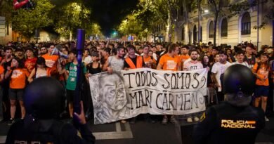 Junts regresa a la negociación con el Gobierno para aprobar este martes un decreto que evite desahucios como el de Maricarmen