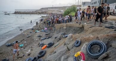 La Audiencia Nacional asume la investigación sobre la entrada masiva de migrantes a Ceuta por “atacar gravemente la integralidad territorial de España”