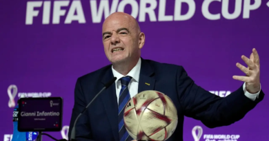 La FIFA acusa al organismo europeo UEFA de 