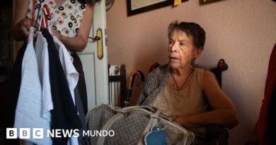 La abogada de Maricarmen asegura que la anciana podrá volver a su casa tras el desalojo que puso el foco en la crisis de vivienda en España - BBC News Mundo