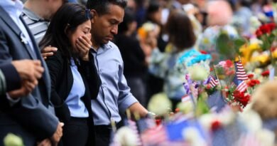 La ausencia de Trump en Nueva York marca el 25º aniversario del 11-S, presidido por el recuerdo a las víctimas