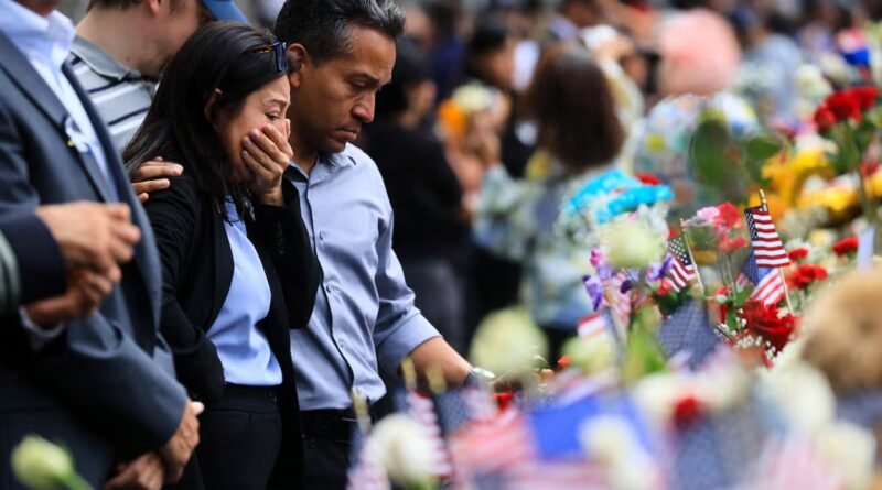 La ausencia de Trump en Nueva York marca el 25º aniversario del 11-S, presidido por el recuerdo a las víctimas