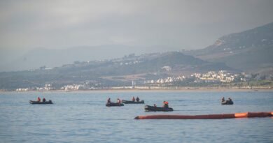La exhibición policial de Marruecos disuade cualquier intento de entrada en Ceuta el día de las elecciones