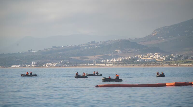 La exhibición policial de Marruecos disuade cualquier intento de entrada en Ceuta el día de las elecciones