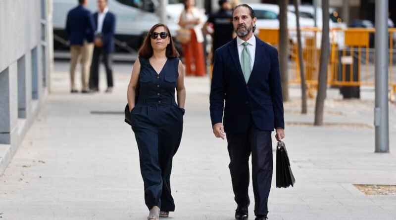 La gerente del PSOE descarga en Cerdán la responsabilidad de los encargos a los imputados en el ‘caso Leire Díez’