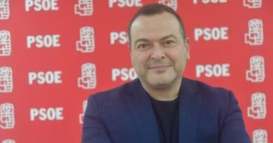 La guerra abierta en la Delegación de Ceuta por los avisos del salto fronterizo atrapa al Gobierno en un nuevo cruce de versiones
