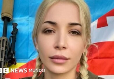 La red de propaganda prorrusa que explota la violencia sexual y utiliza a mujeres del ejército ucraniano como cebo  - BBC News Mundo