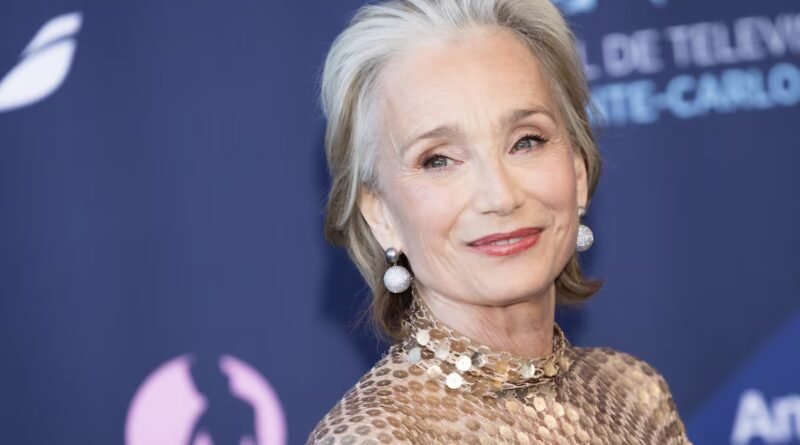 La reflexión de Kristin Scott Thomas sobre haber perdido dos padres de niña: “Interpreto a muchas mujeres de luto”