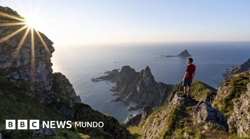 La remota isla donde los hackers se preparan para defendernos de una guerra invisible - BBC News Mundo